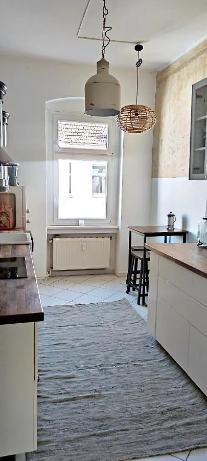 Charming Friedrichshain Getaway! Berlin Apartament